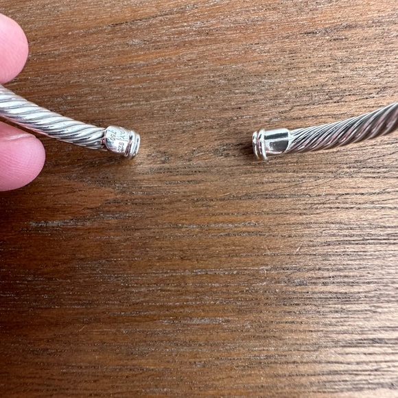 AUTHENTIC DAVID YURMAN Pavé Diamond Square Cable Cuff - Picture 11 of 16